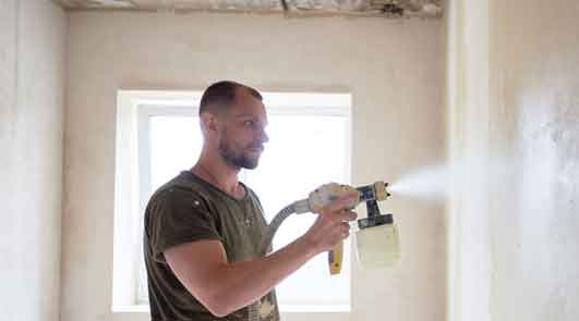 Artisan peintre du bâtiment en rénovation intérieur à Yerres
